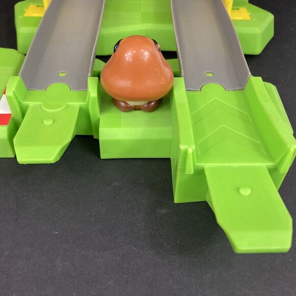 Replacement Part Hot Wheels Mario Kart Circuit Coin Sign Track-Slam Replacement - Picture 9 of 14